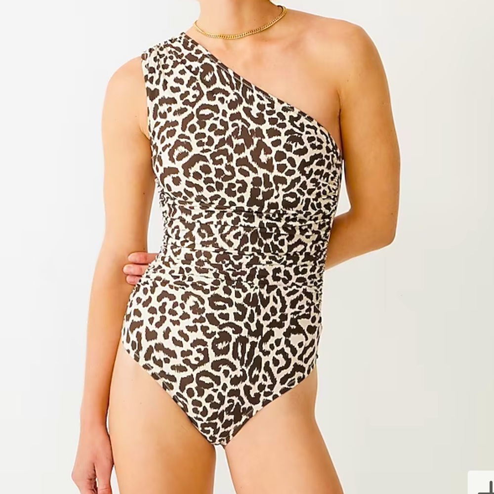 Ruched one-shoulder one-piece in leopard